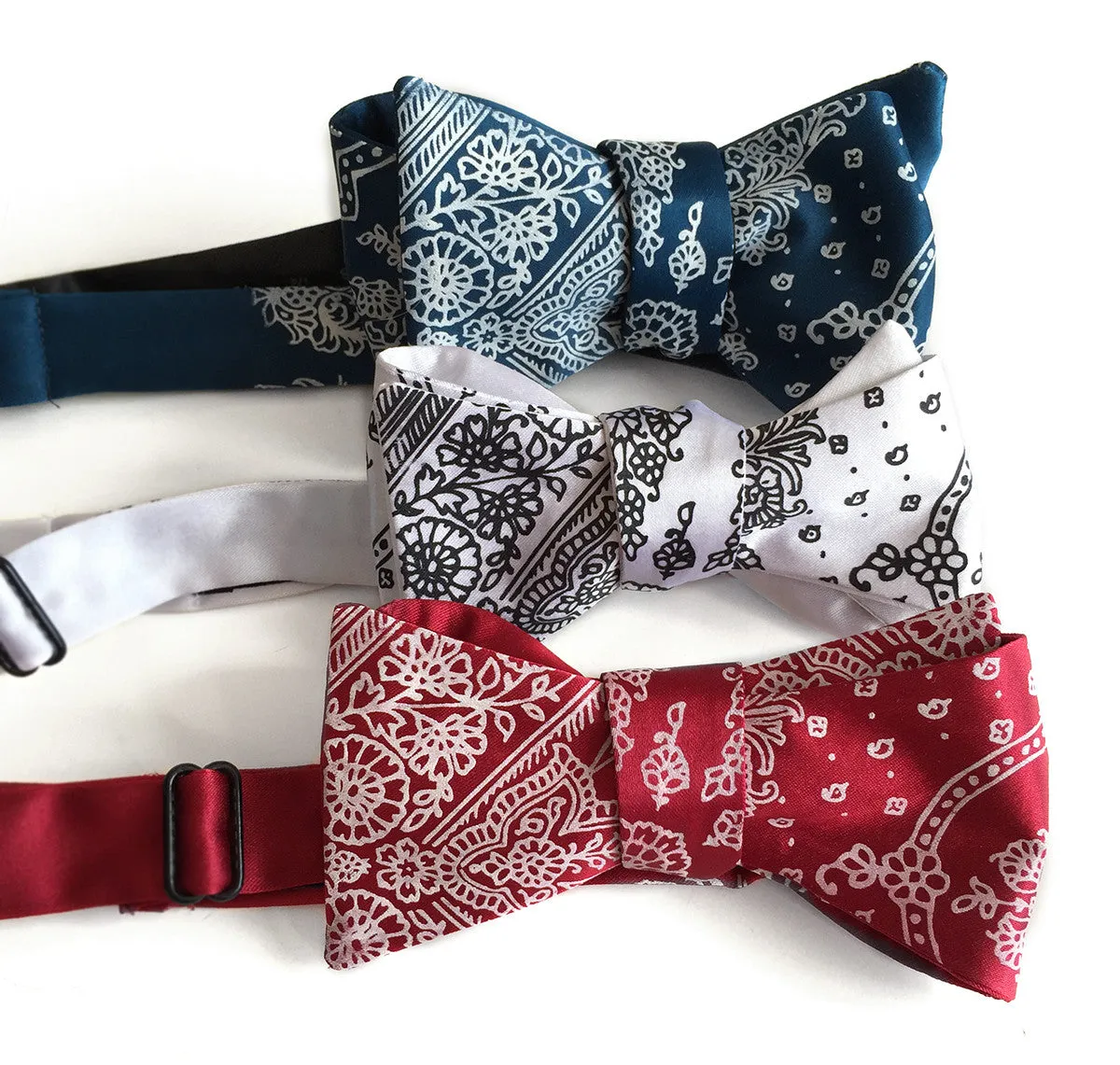 Bandana Print Bow Tie