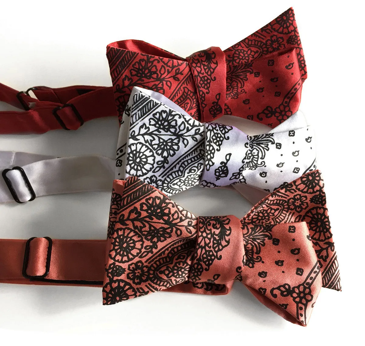 Bandana Print Bow Tie