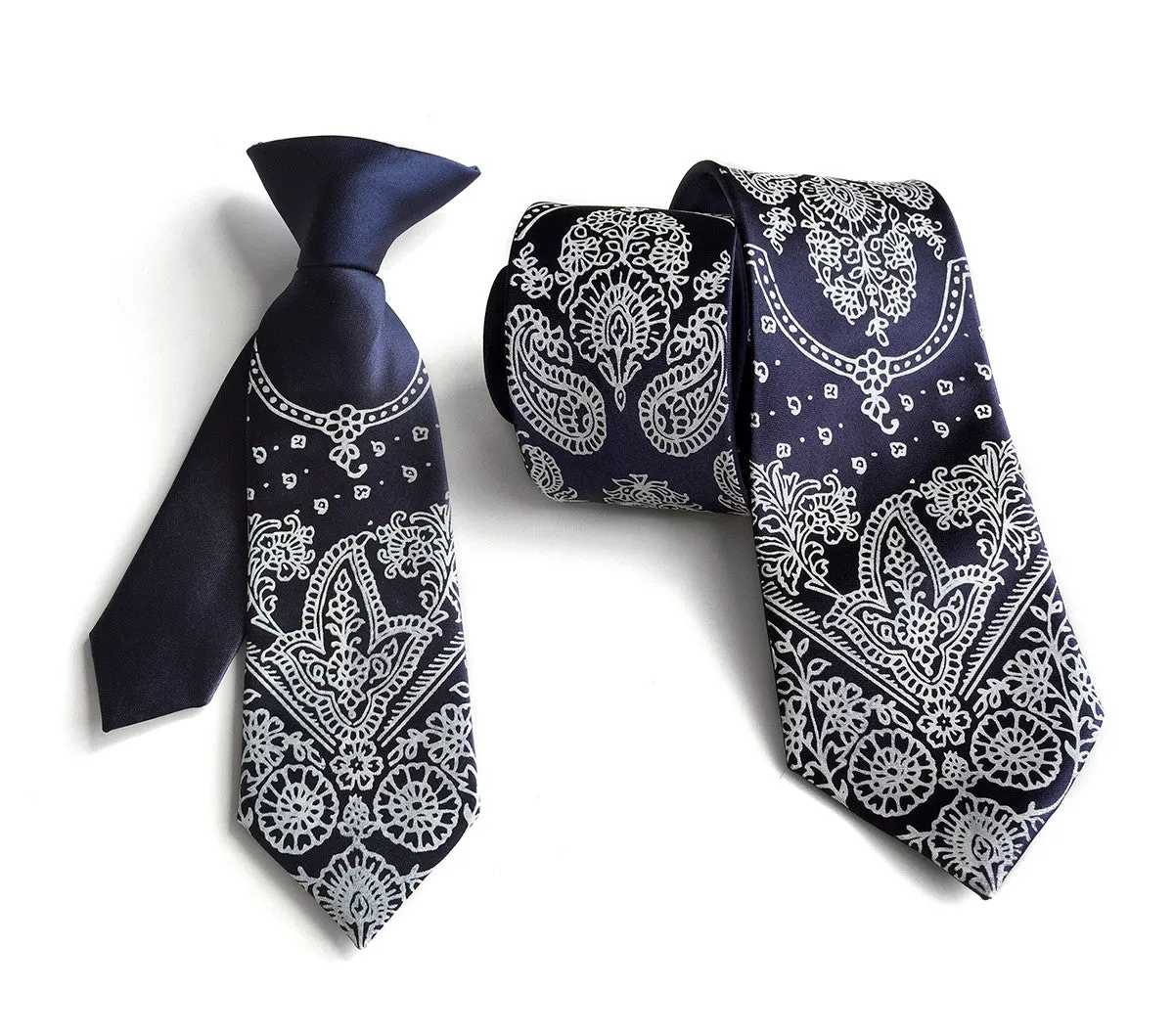 Bandana Print Necktie. Paisley cowboy tie.